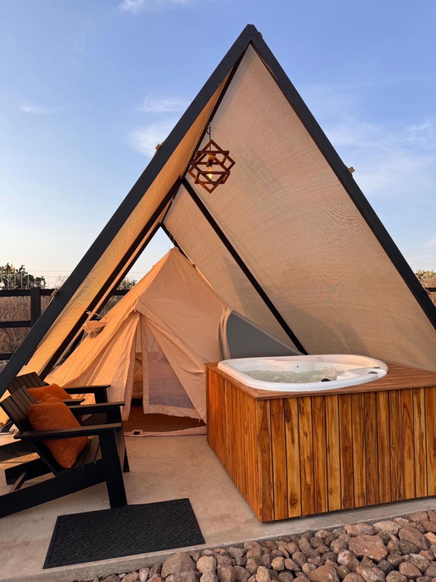 Hotel Coyote Alcocer 외부 사진